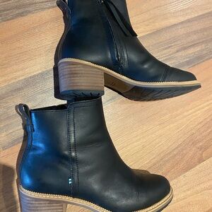 Toms Black Ankle Boots with Tan Sole
